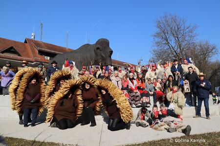 Pustno rajanje v Kamniku se začenja s kurenti in nadaljuje s kamniškim karnevalom (6)